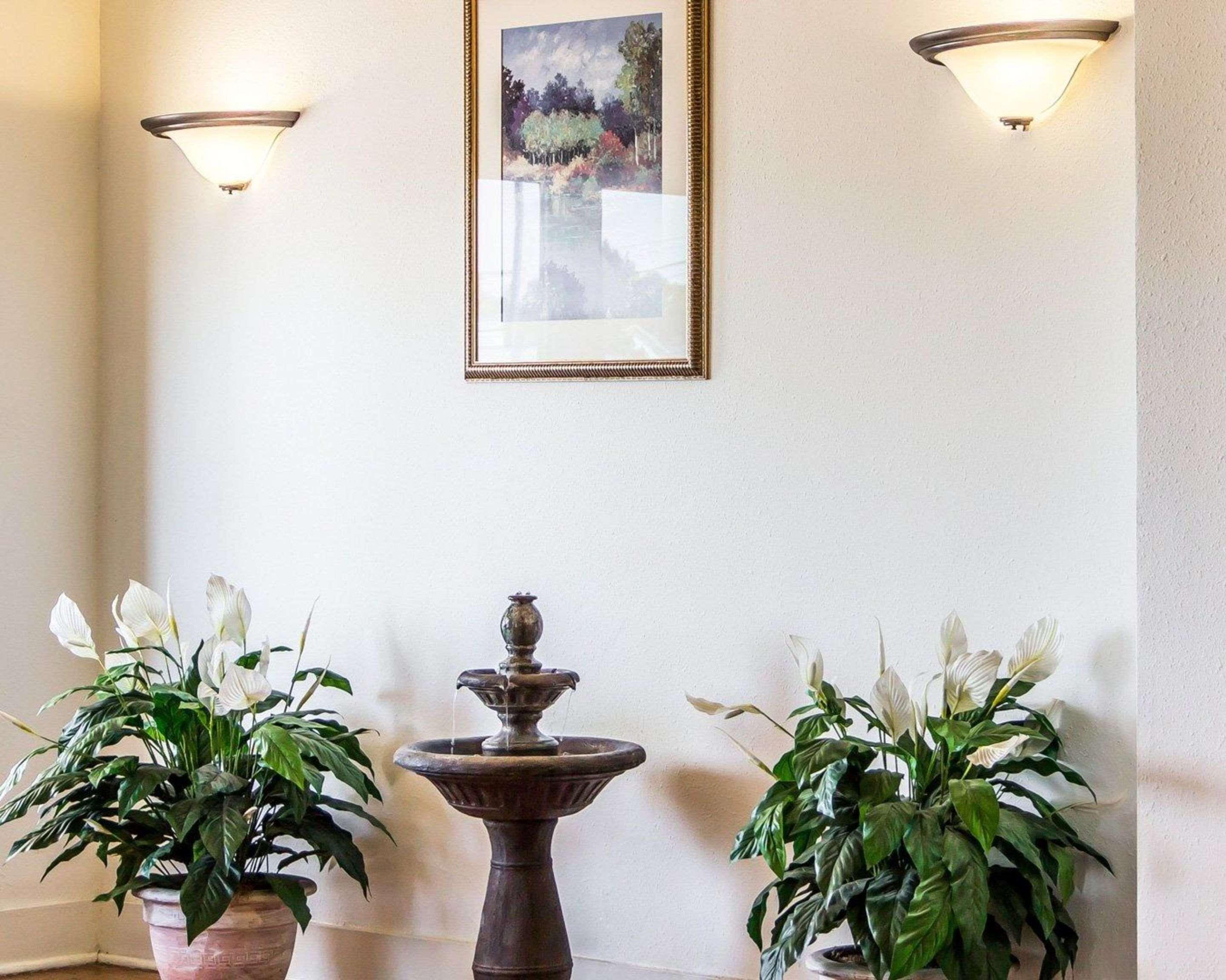 Quality Inn Tulsa Central Εξωτερικό φωτογραφία