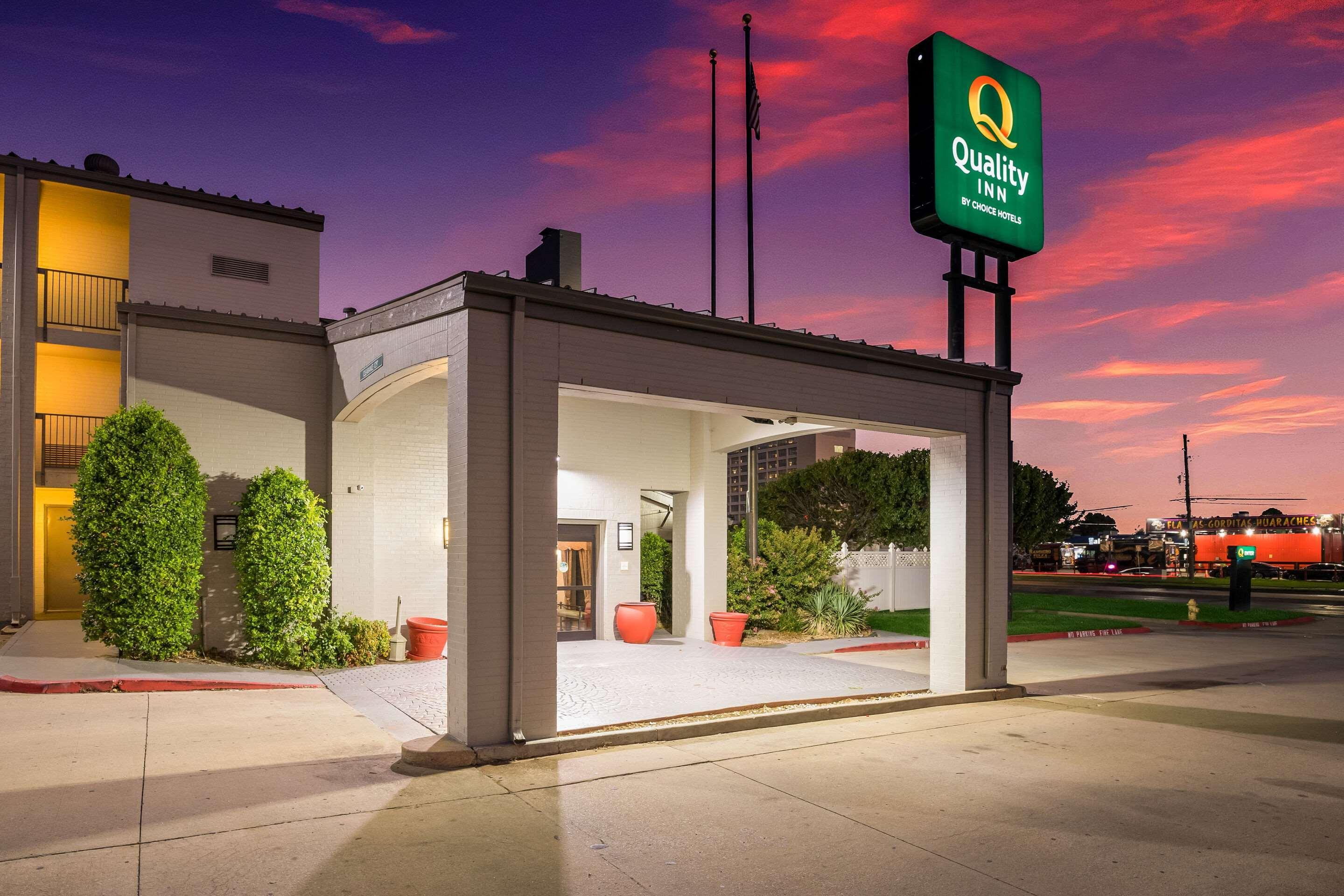 Quality Inn Tulsa Central Εξωτερικό φωτογραφία
