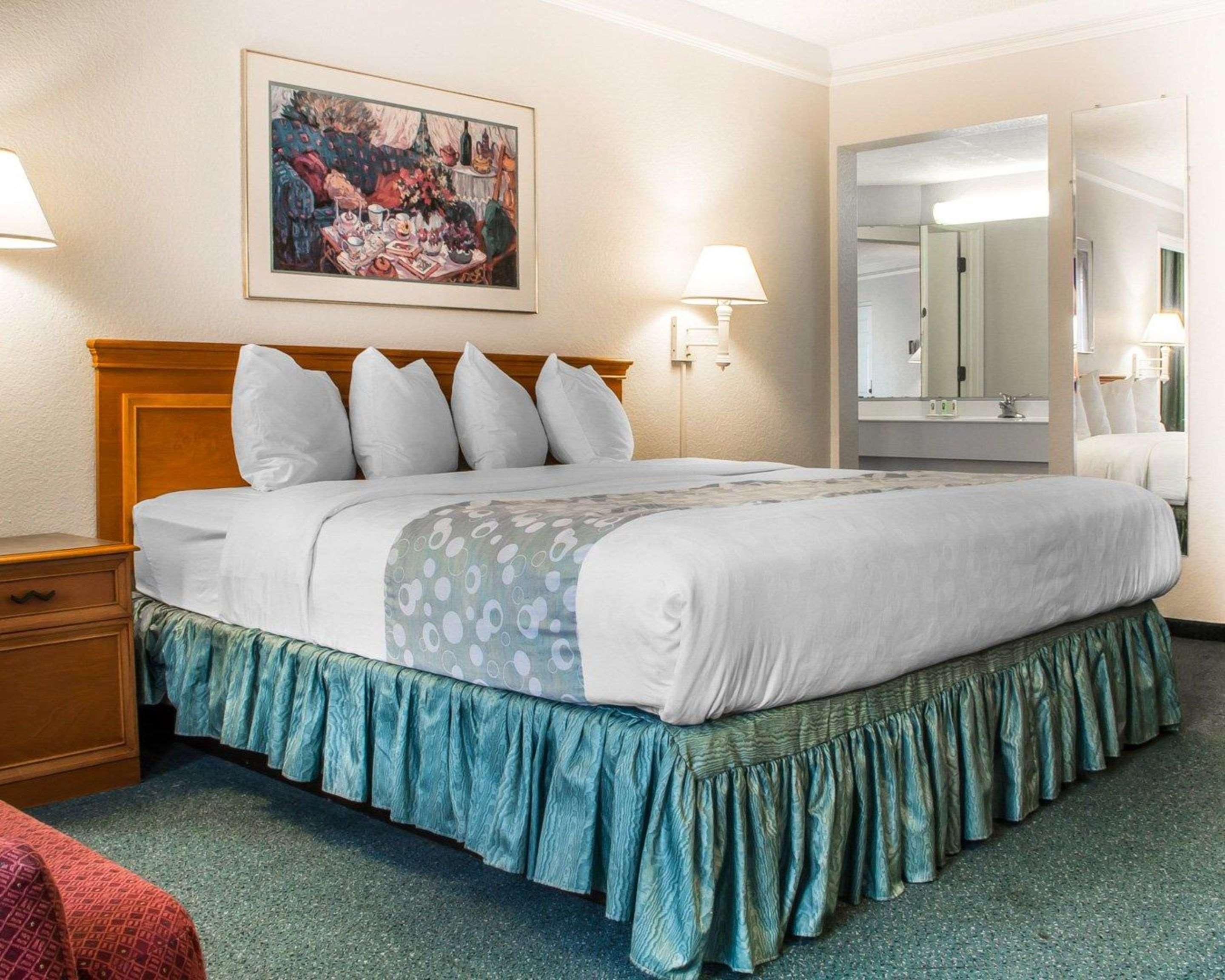 Quality Inn Tulsa Central Εξωτερικό φωτογραφία