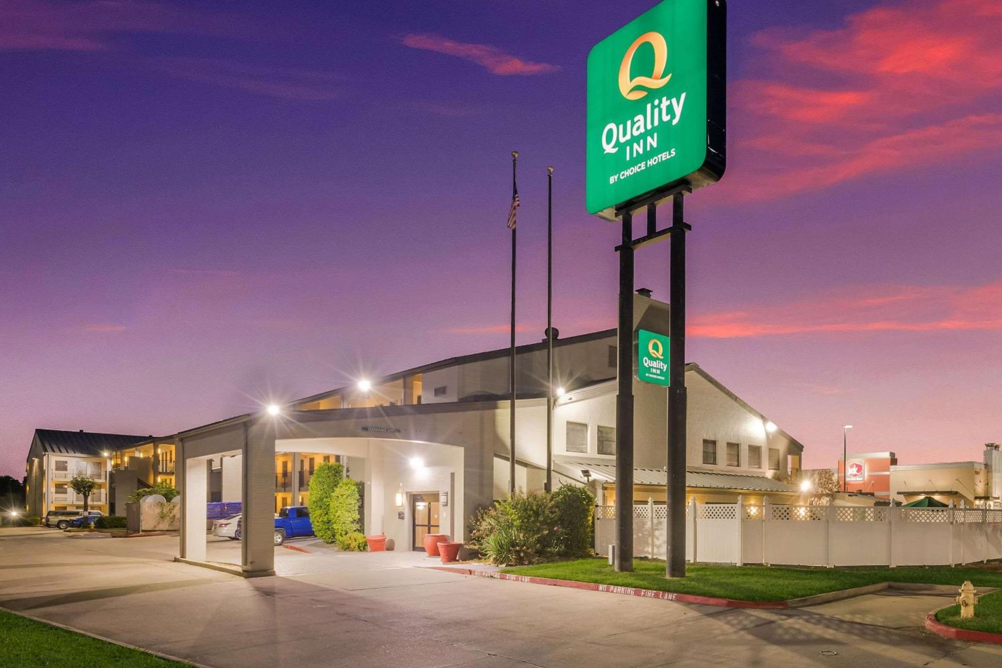 Quality Inn Tulsa Central Εξωτερικό φωτογραφία