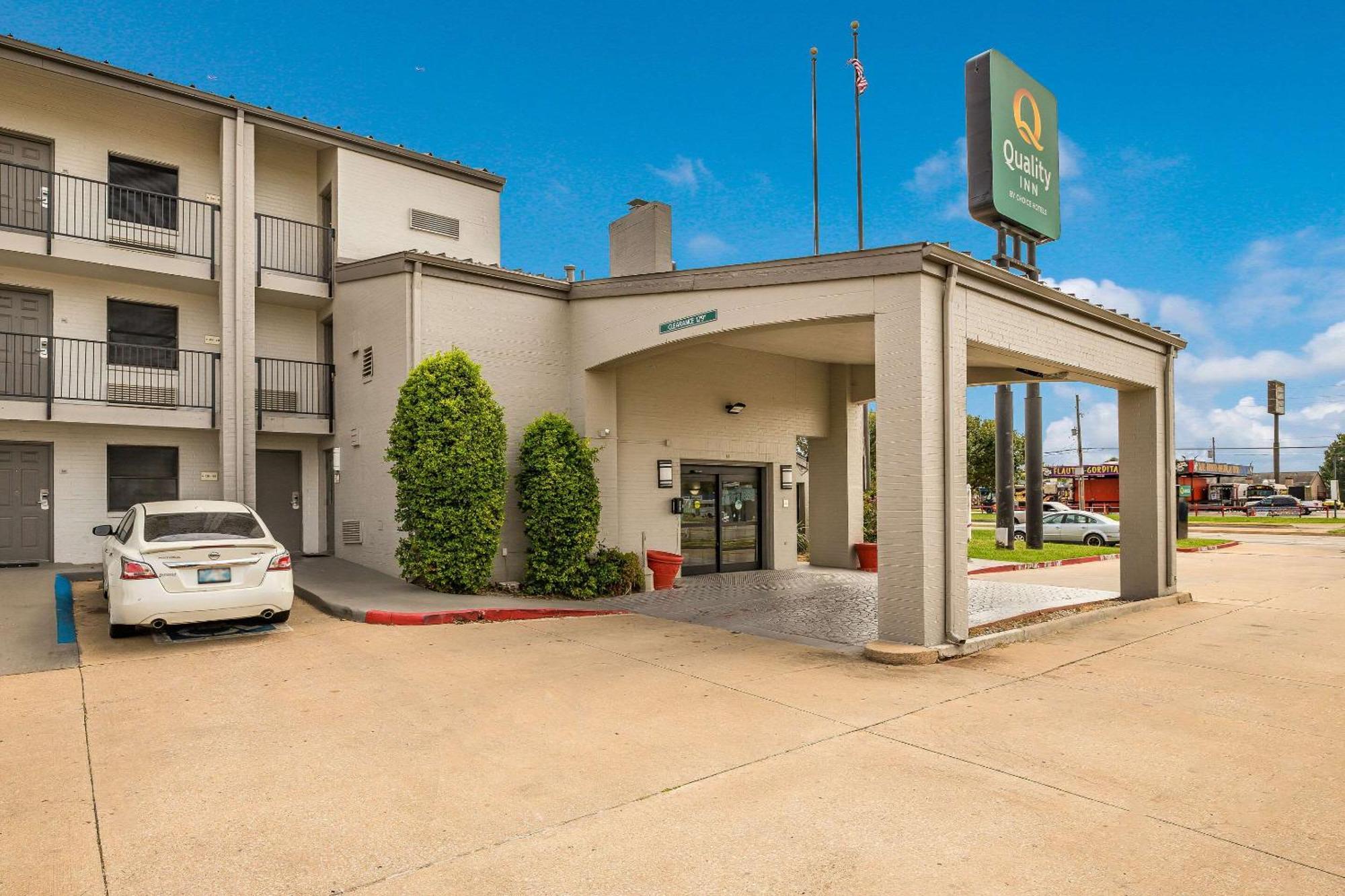 Quality Inn Tulsa Central Εξωτερικό φωτογραφία